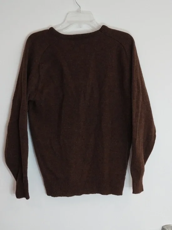 Men's Med. Campus One University Place Brown 70 Wool/30 Polyester V Neck Sweater - Picture 2 of 5
